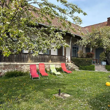 Big, House In Ferienhaus Nagymaros