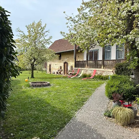 Big, House In Ferienhaus Nagymaros